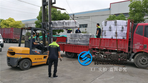 大口徑橡膠軟接頭發往上海竹園污水處理廠